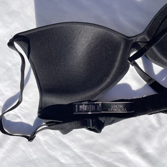 Victoria’s Secret No Wire Light Push Up Bra 32A Black Wireless - Picture 3 of 3